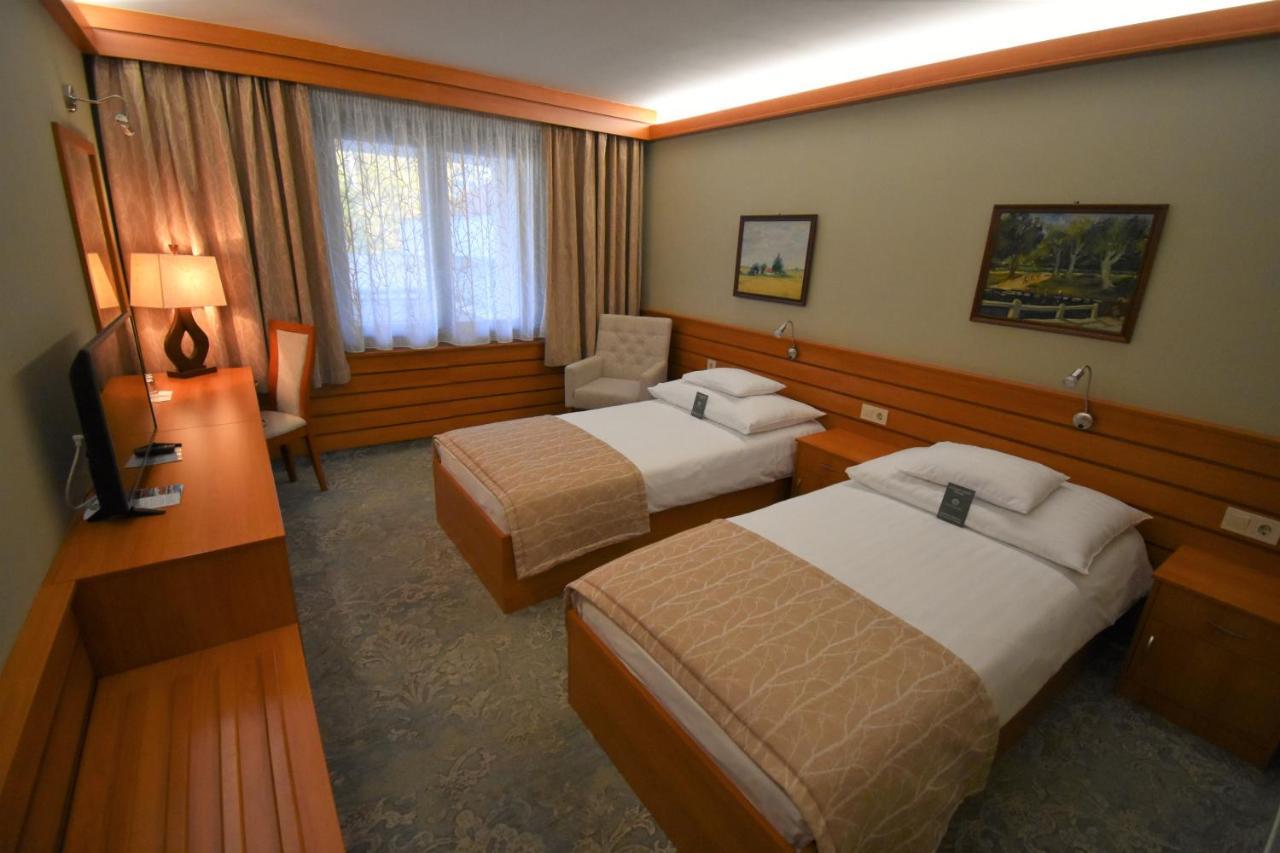 Hotel Club Tisza Lakitelek Luaran gambar