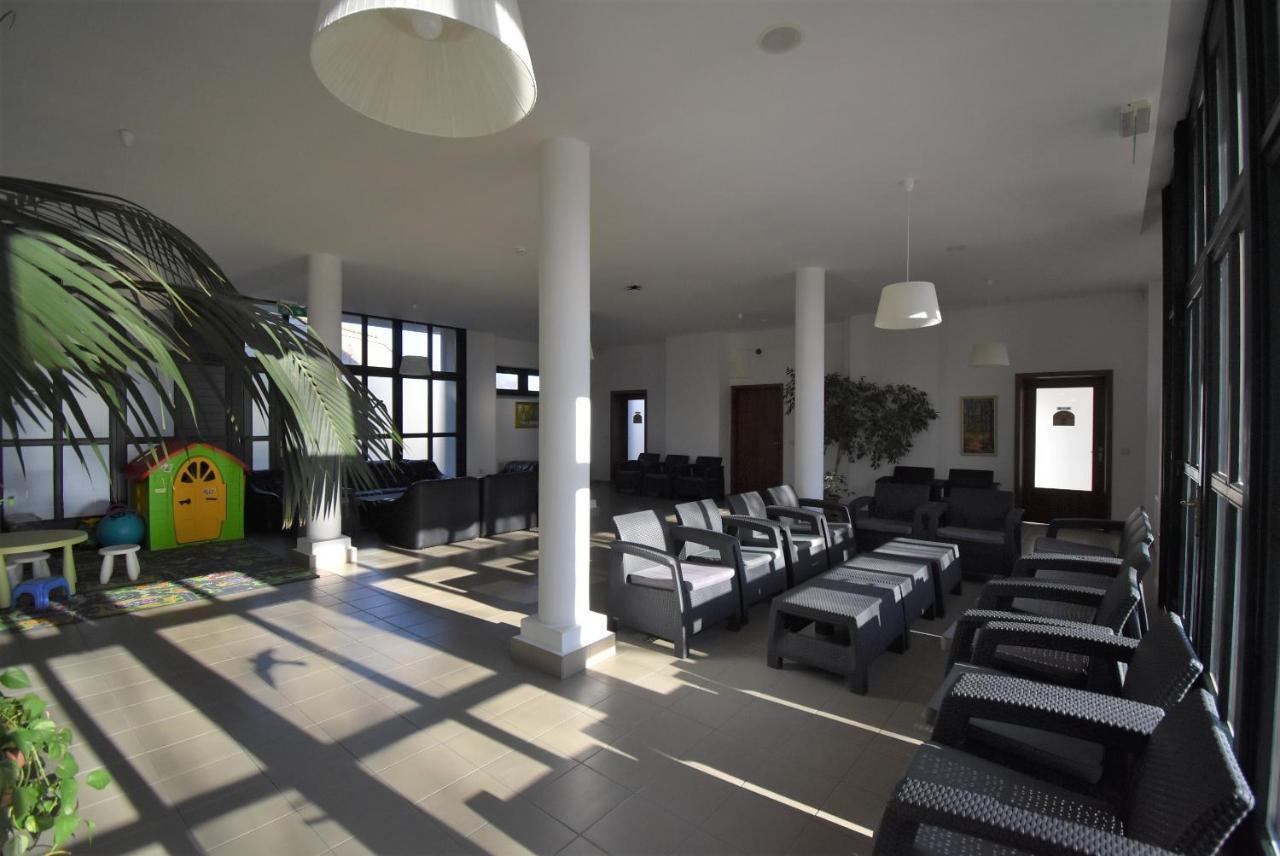 Hotel Club Tisza Lakitelek Luaran gambar